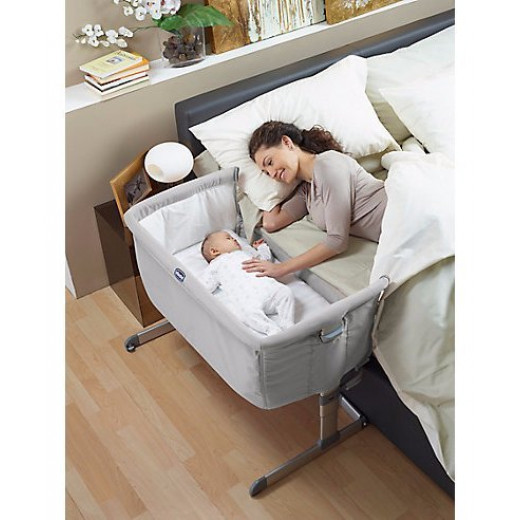 Chicco Next 2 Me Bedside Crib - Silver