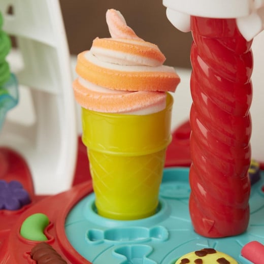 Play-Doh 'Kitchen Creations - Ultimate Swirl Ice Cream Maker' Playset