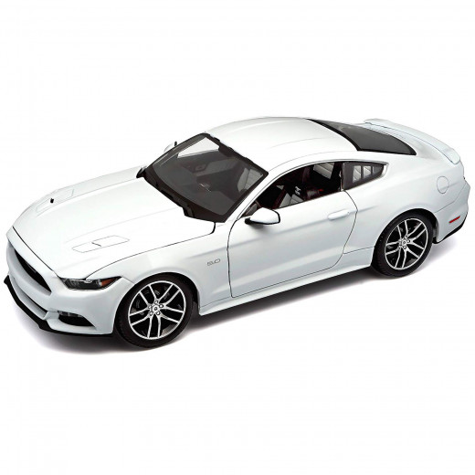 Maisto 1:18 2015 Ford Mustang GT exclusive white New in Box
