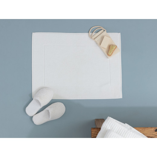 Madame Coco Stripe Dobby Foot Towel - White, 50x70 cm