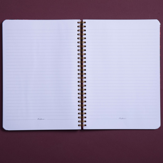 دفتر ملاحظات بأسلاك  من واي ام سكيتشمقاس A5 بتصميم المكياج