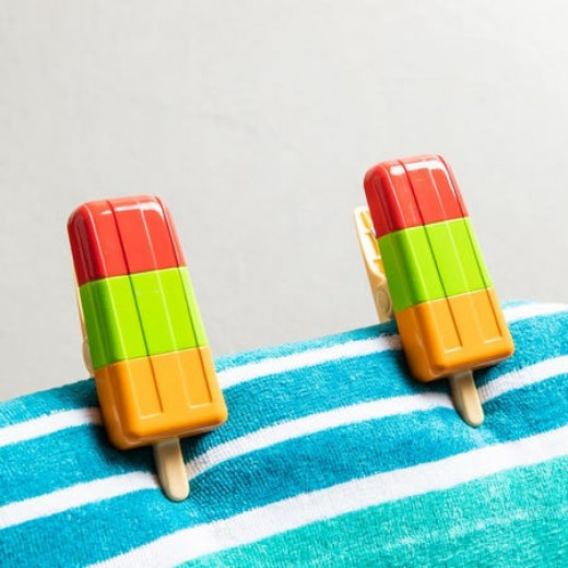 O2COOL Boca Clips Beach Towel Holders - Popsicle Red-Green-Orange