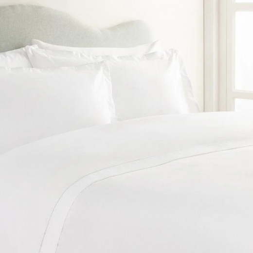 Madame Coco Kris Satin Bed Sheet Set